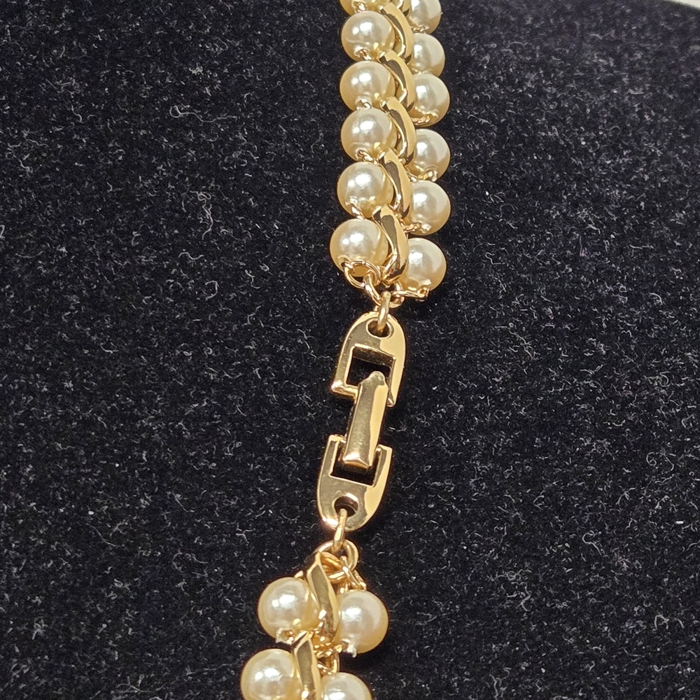 Vntg Napier Gold & Double Row Pearl Necklace w/Fold Over Clasp EUC 25" - Picture 3 of 6